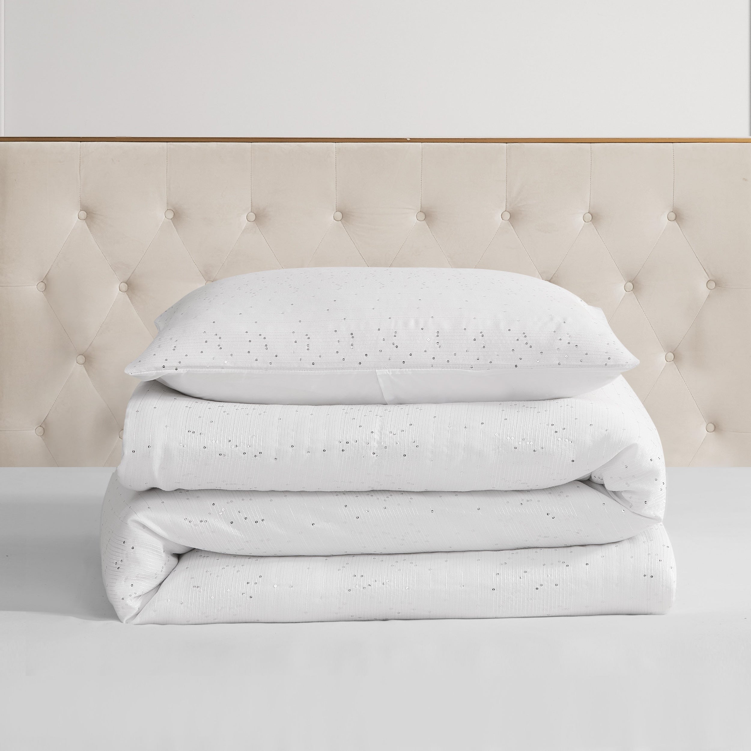 Queenie Sequin Comforter Set - Image 5