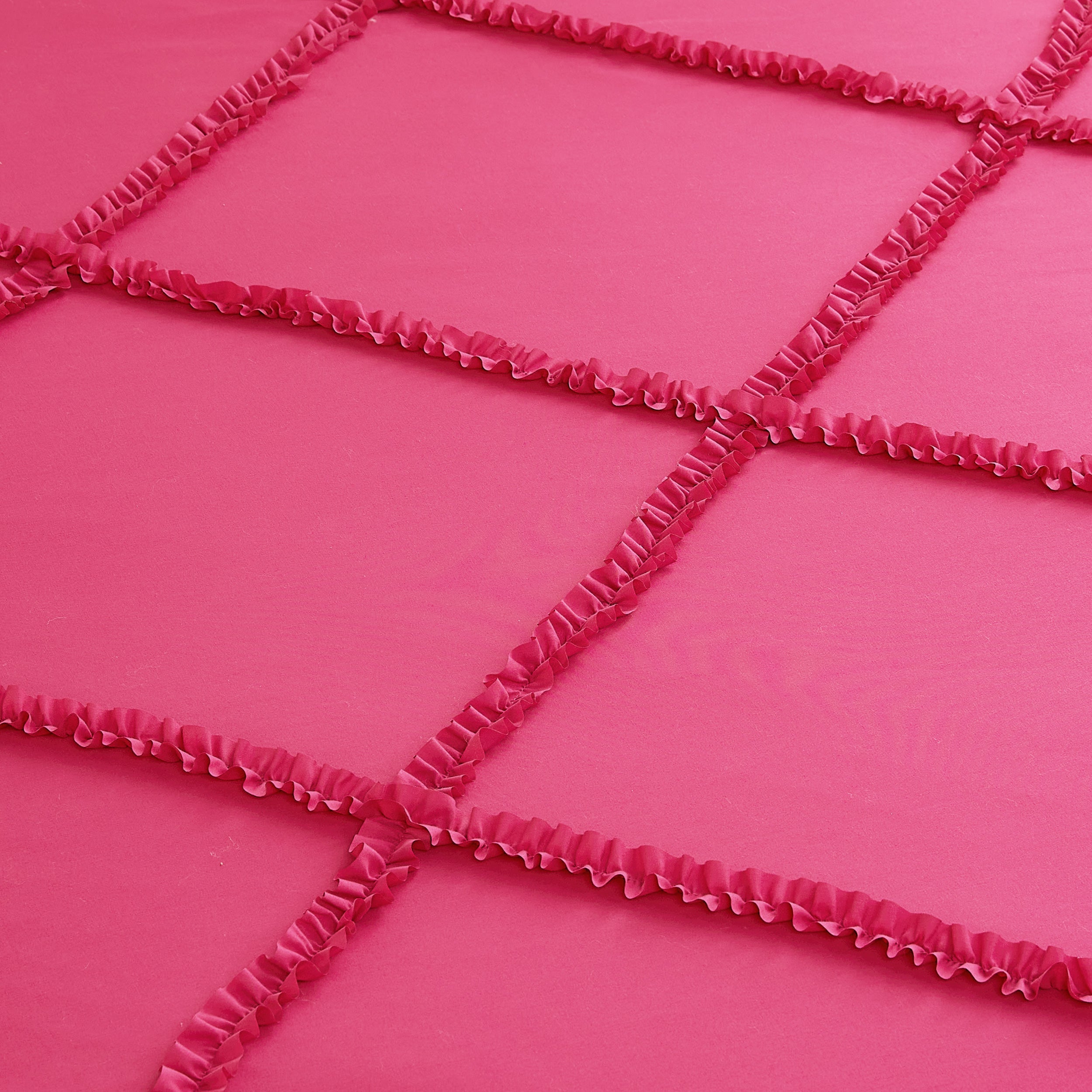 Diamond Ruffle Comforter Set - Image 5