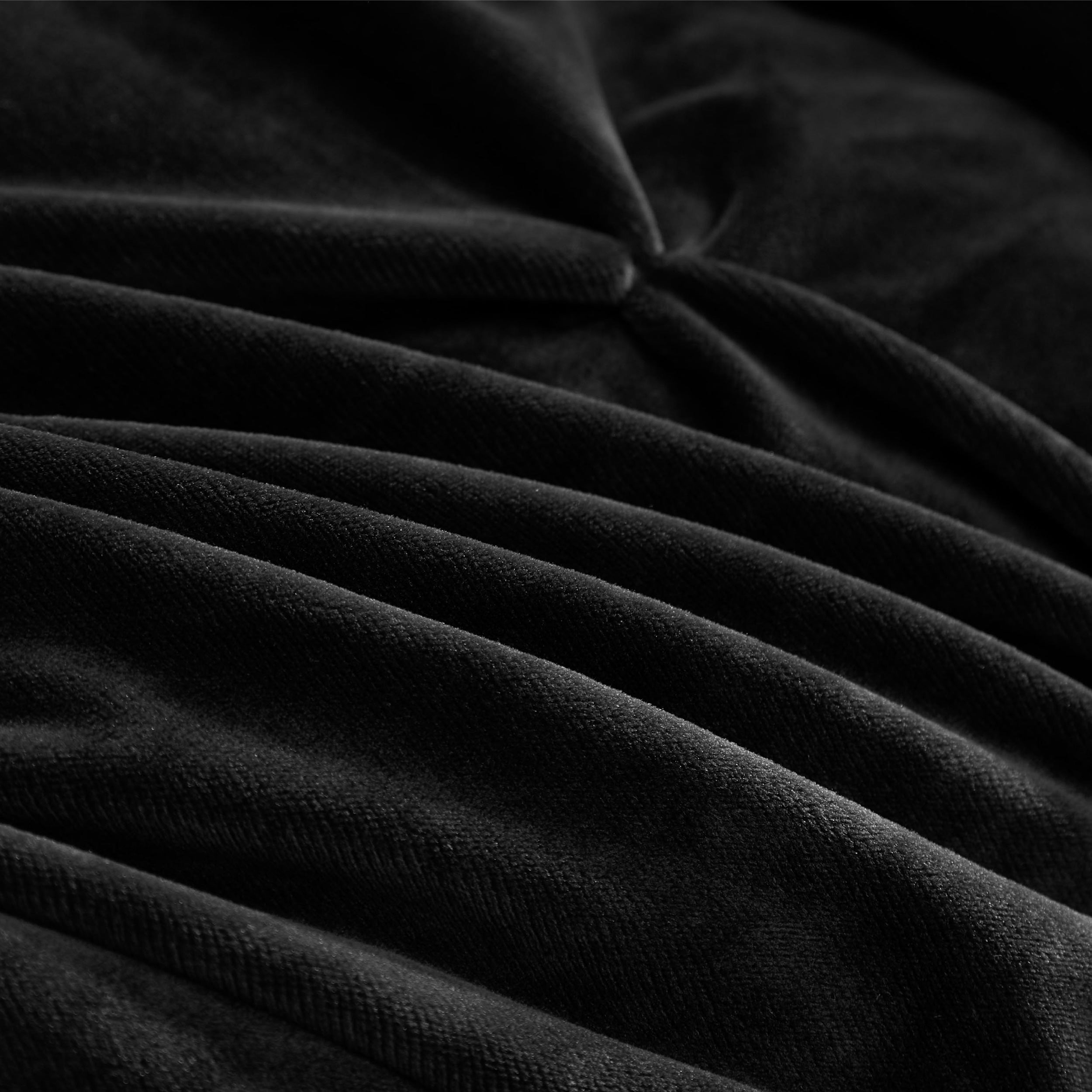 Kiss Pleat Micromink Comforter Set - Image 6