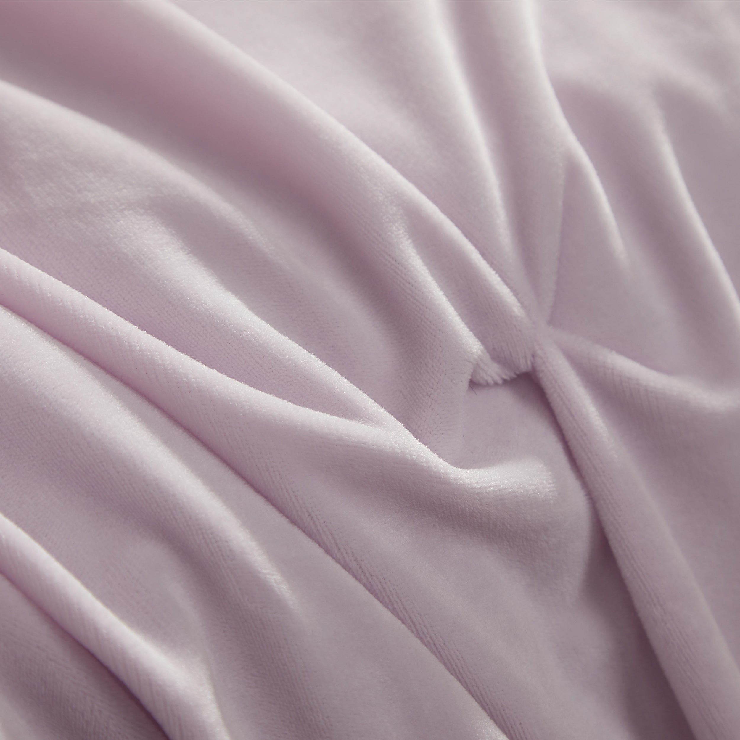 Kiss Pleat Micromink Comforter Set - Image 6