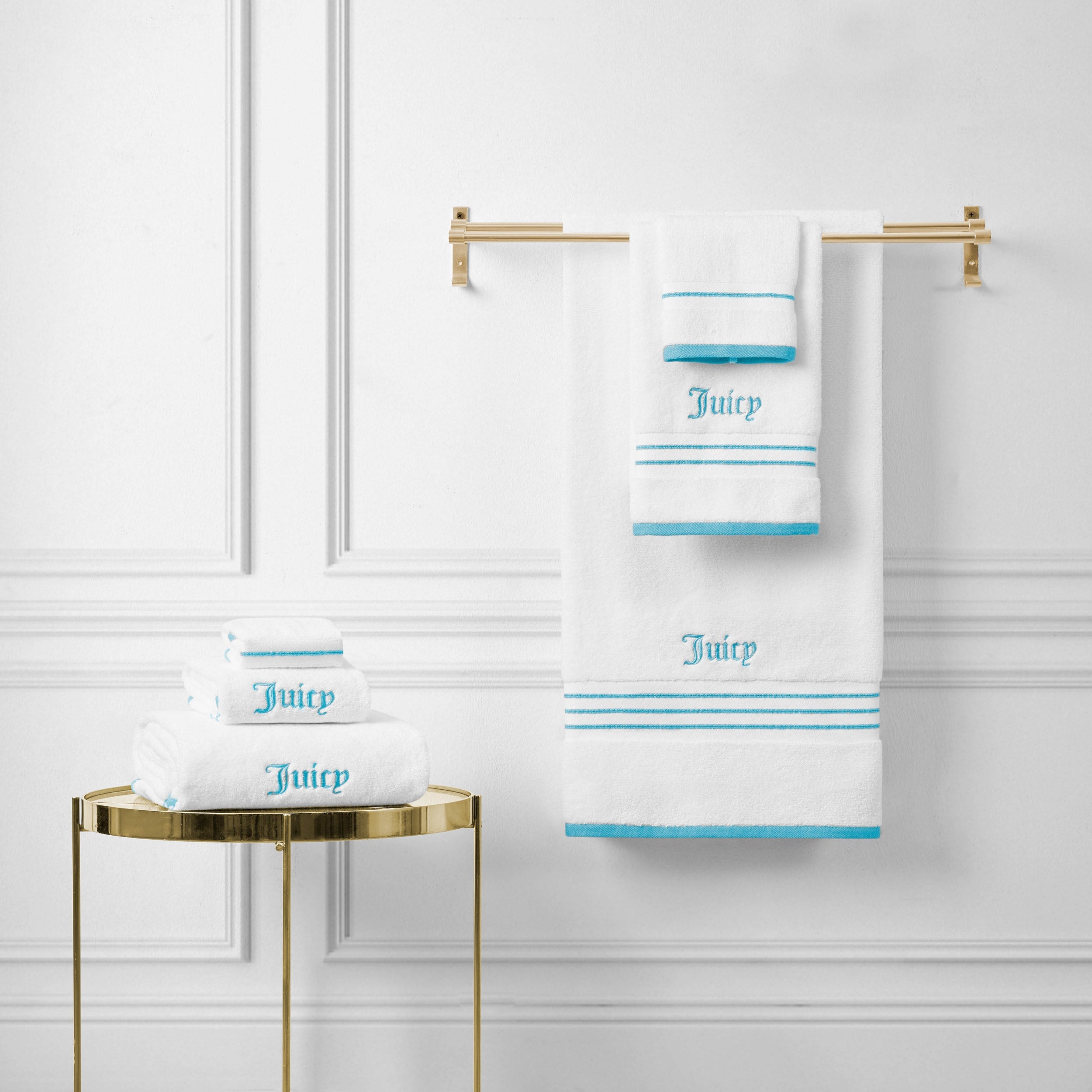 Neon Border Bath Towel Set - Image 3