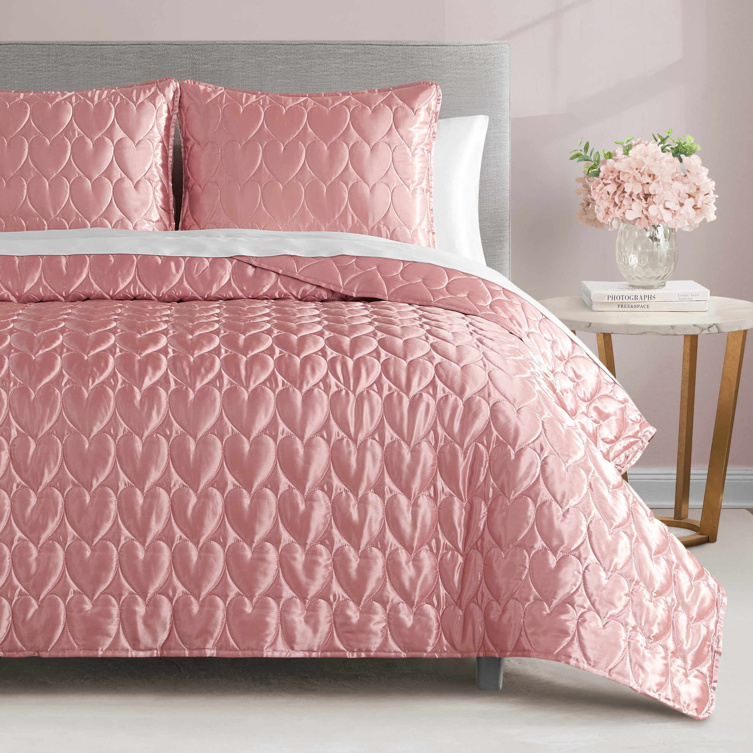 Satin Heart Stitched Quilt Set - Image 4