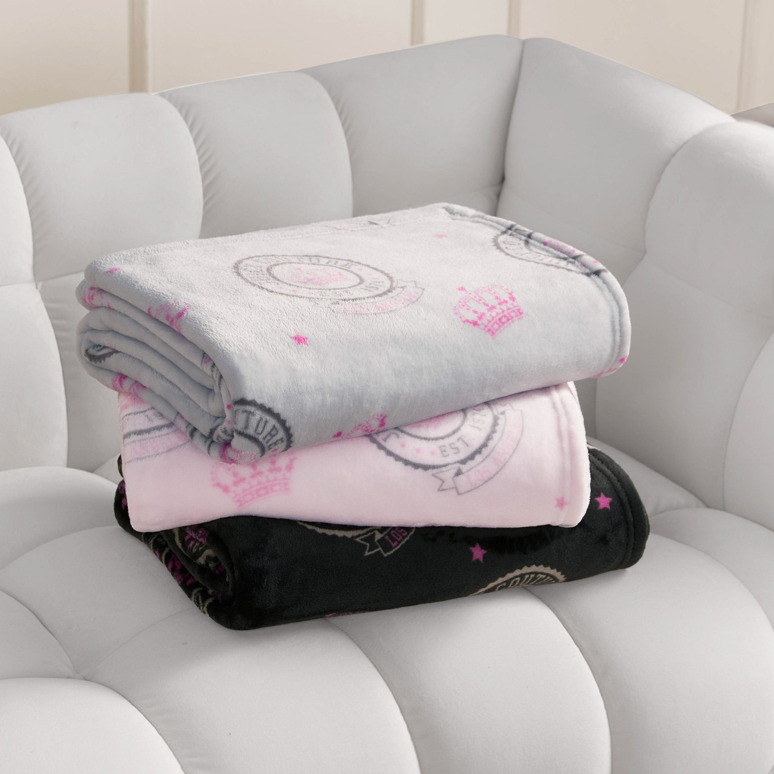 Plush Throw Blanket - Image 5
